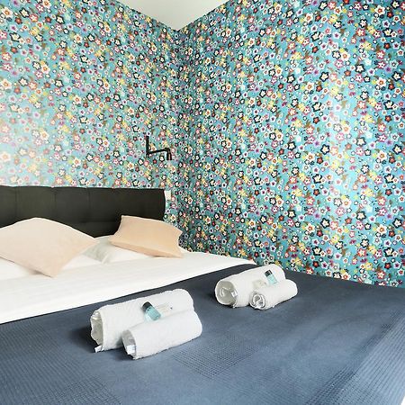 Rent A Room - Residence Meslay Париж Экстерьер фото
